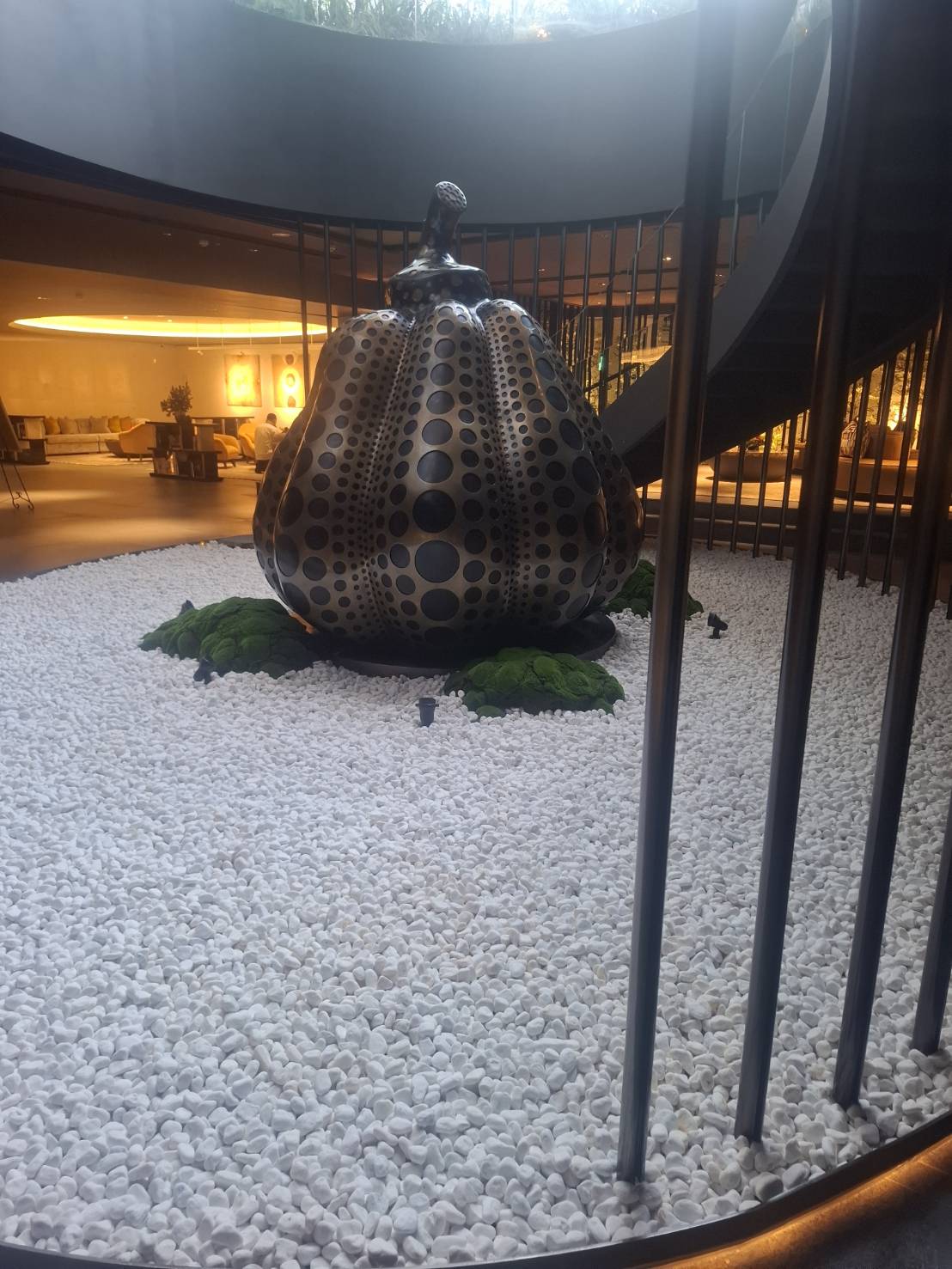 漢來日月行館